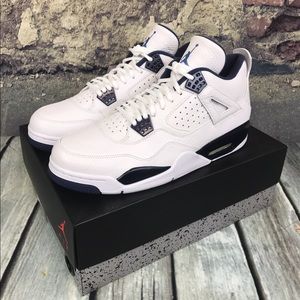 retro 4 size 12